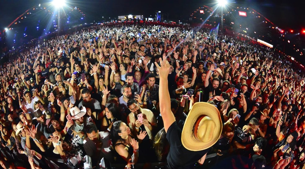 Jaguariúna Rodeo Festival - Por mais noites que viram dias! Vem JRF 2021!  🚀🚀🚀 #JRF21 . . . . . Para todas as idades, será obrigatório a  apresentação do comprovante completo de