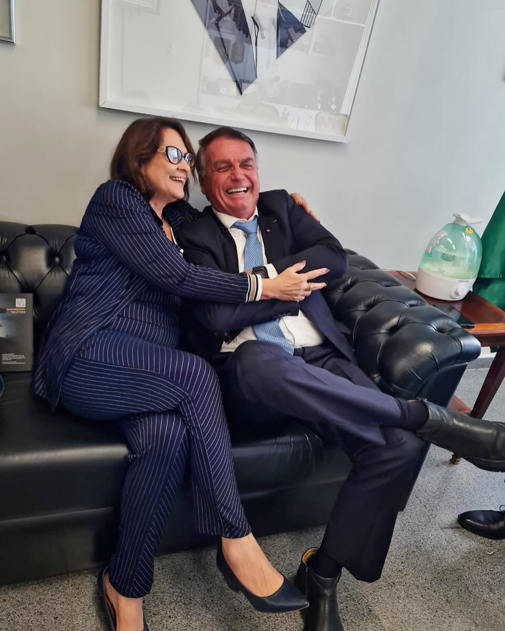 Damares Alves e Jair Bolsonaro — Foto: Reprodução
