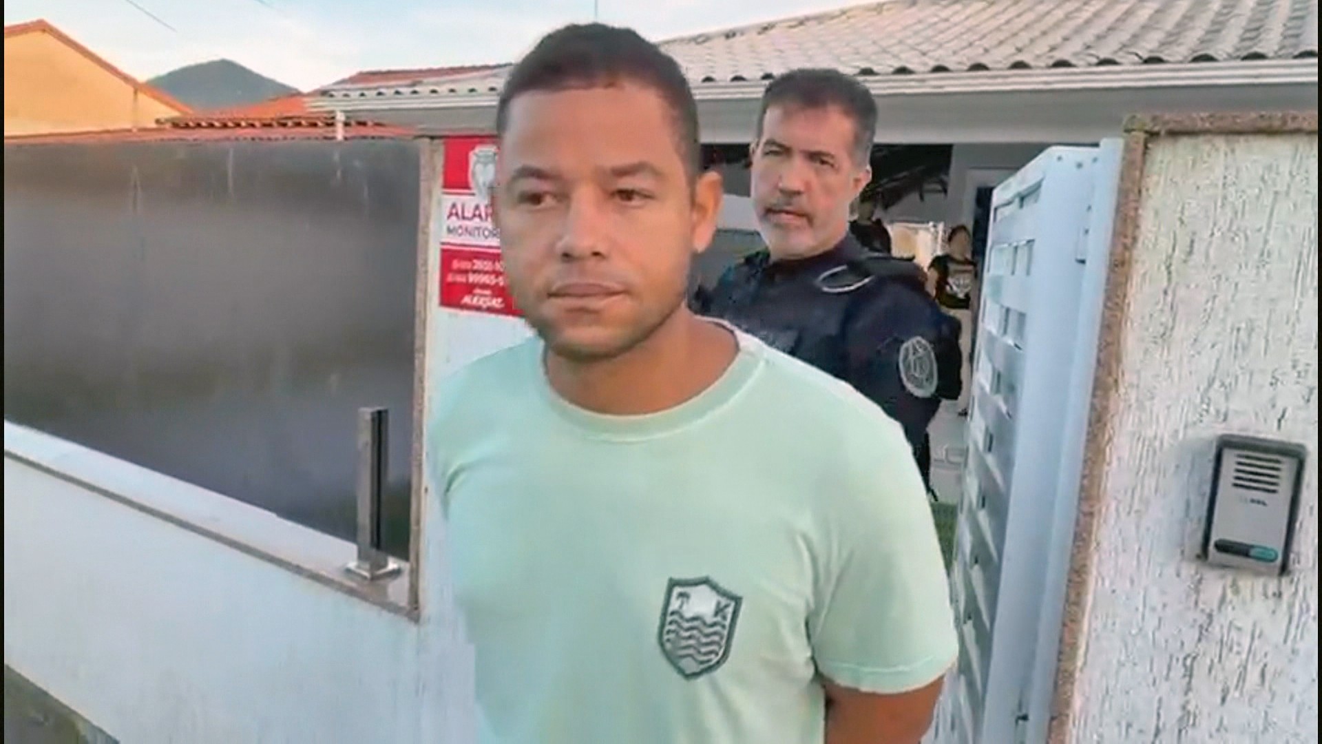 Polícia Civil prende 5 em operação contra grupo do Comando Vermelho que explodia caixas eletrônicos e roubava casas de luxo