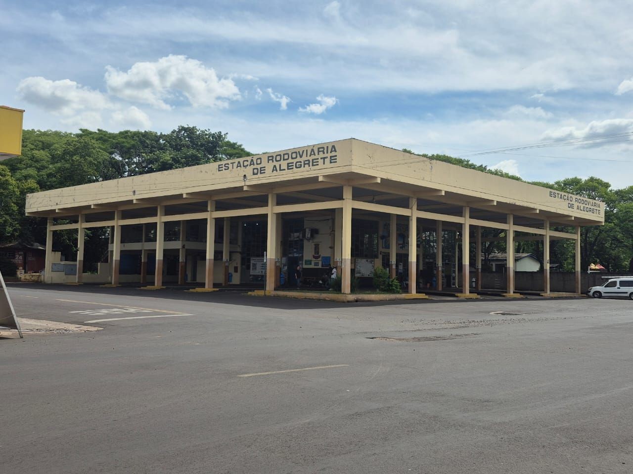 Jovem que agrediu e roubou homem em situação de rua é condenado a 18 anos de prisão no RS