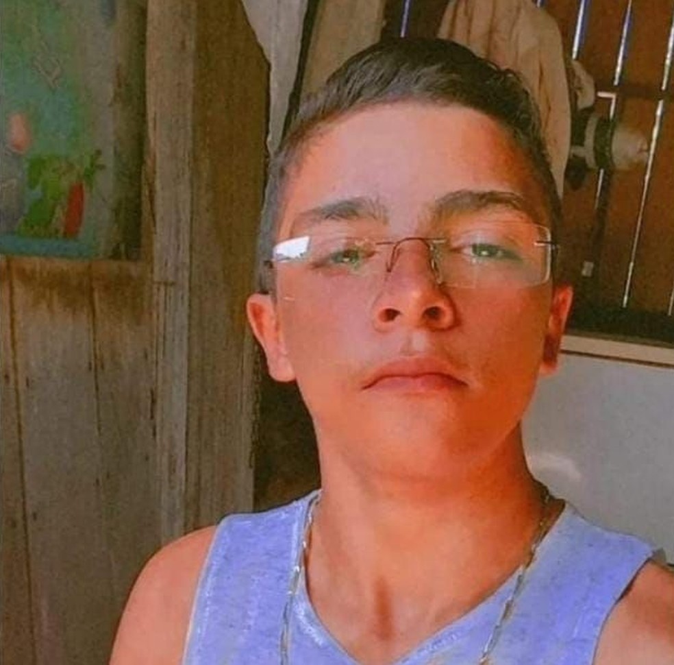 Jorge Luis Sousa Lino, de 15 anos, foi morto a tiros  — Foto: Arquivo pessoal 