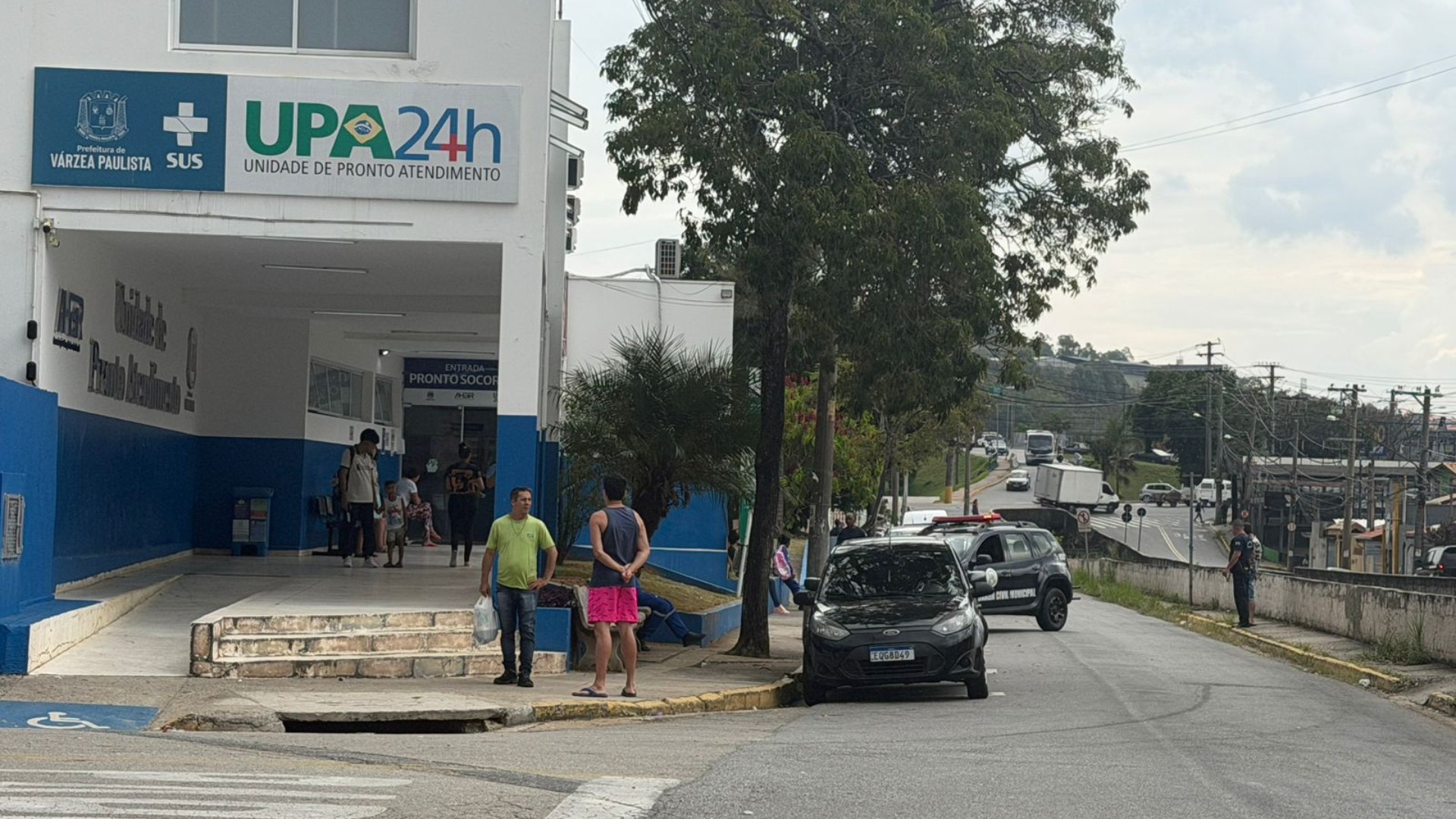 Homem tem surto, faz médica refém e a ameaça com caneta em UPA de Várzea Paulista