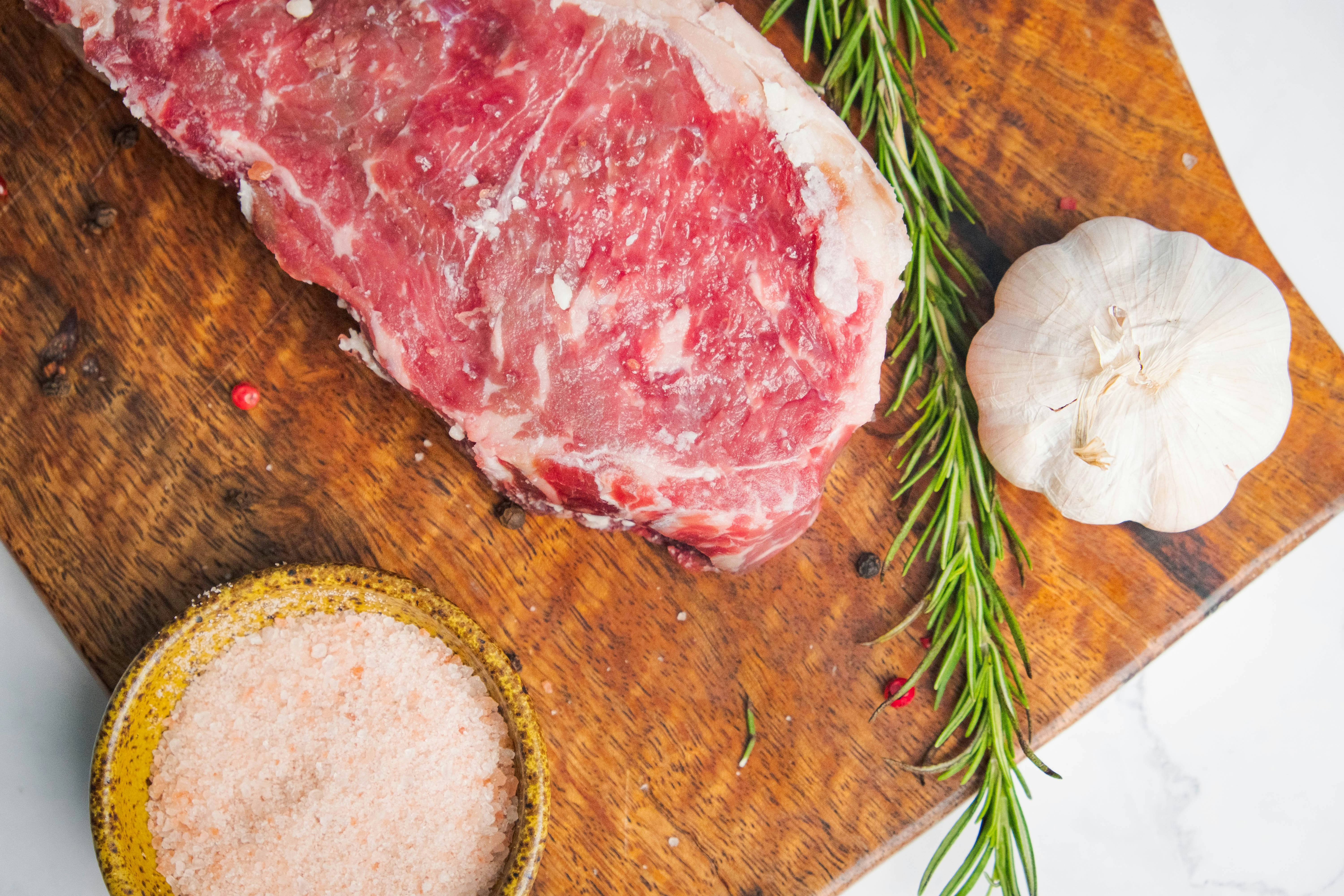 
Governo critica início do veto à venda de carne brasileira para União Europeia e cita possibilidade de 'medidas de reciprocidade'