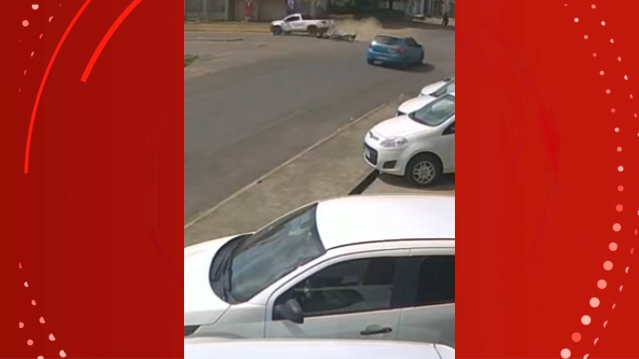 VÍDEO: dois acidentes são registrados em menos de 24h no mesmo cruzamento em Santana
