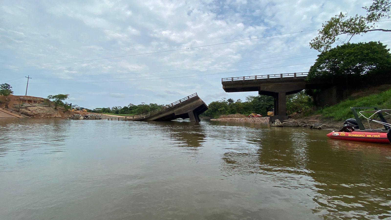 Três anos após desabamento, nova ponte na BR-319 deve ser entregue em setembro, diz DNIT