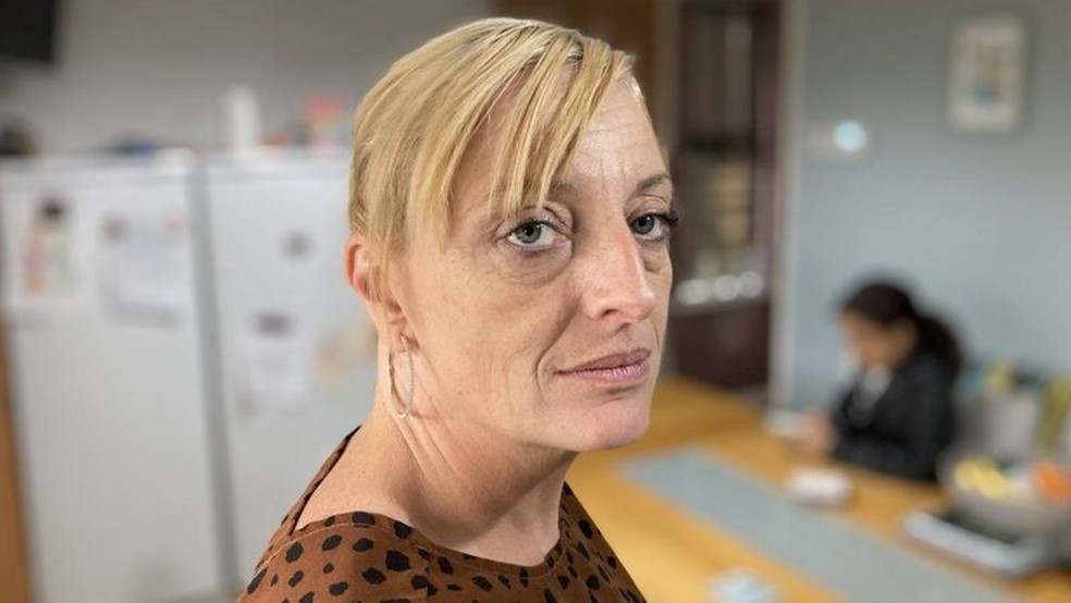 Mãe de Sarah descobriu que a filha usava cigarro eletrônico escondido — Foto: Mary Griffin