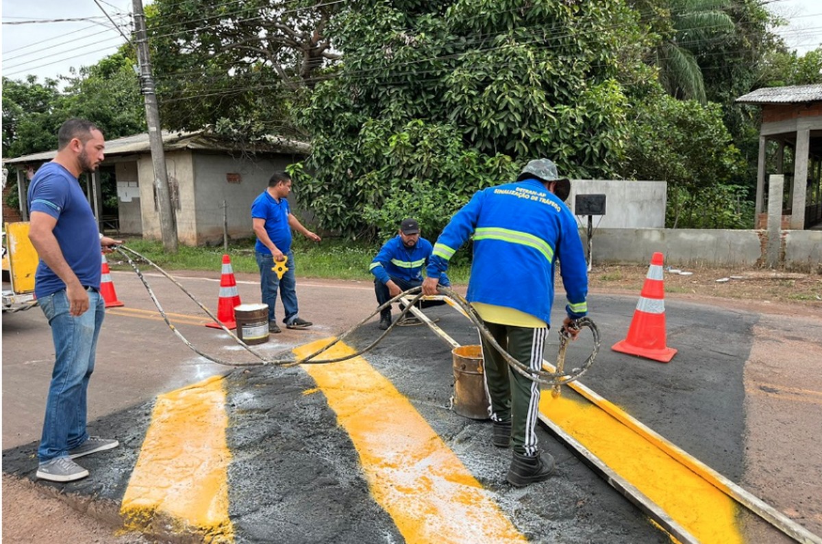 Rodovia do Curiaú no AP recebe reforço na sinalização com pintura de ...