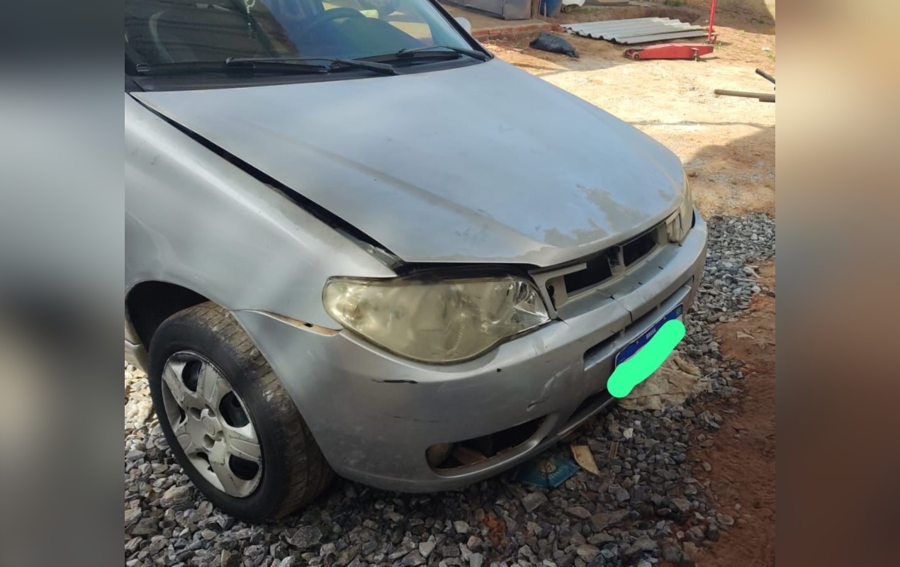 Carro envolvido em atropelamento de mulher é encontrado em oficina mecânica em Itapetininga