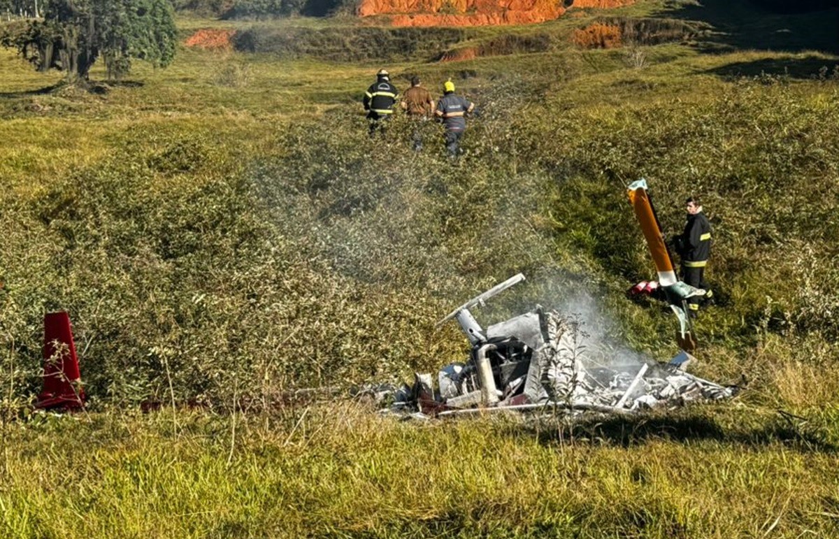 Helicóptero cai em Pomerode e corpo de piloto é encontrado carbonizado