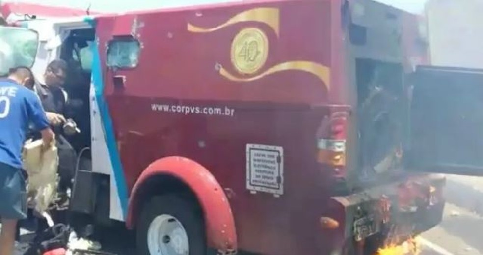 Três policiais militares foram mortos e quatro policiais civis baleados durante troca de tiros com quadrilha de roubos a carros-fortes em Quixadá, em junho de 2016. — Foto: Arquivo pessoal