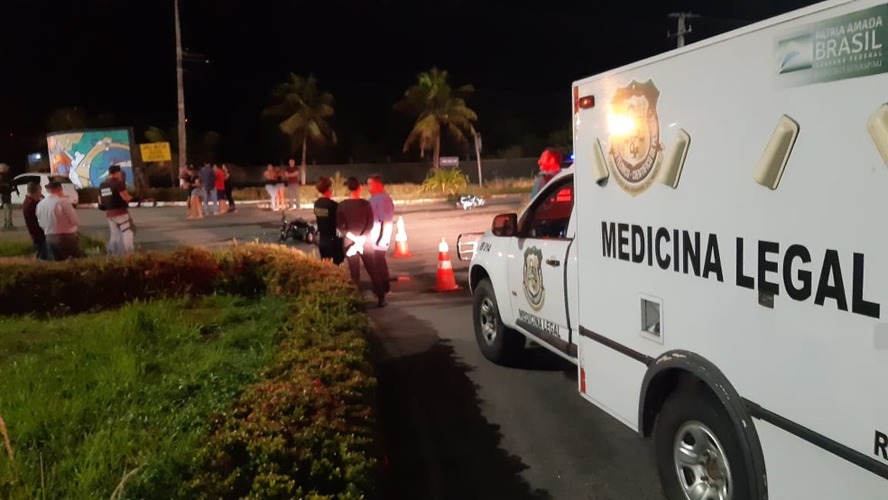 Motociclista morreu em acidente na Rota do Sol, em Natal — Foto: Sérgio Henrique Santos/Inter TV Cabugi