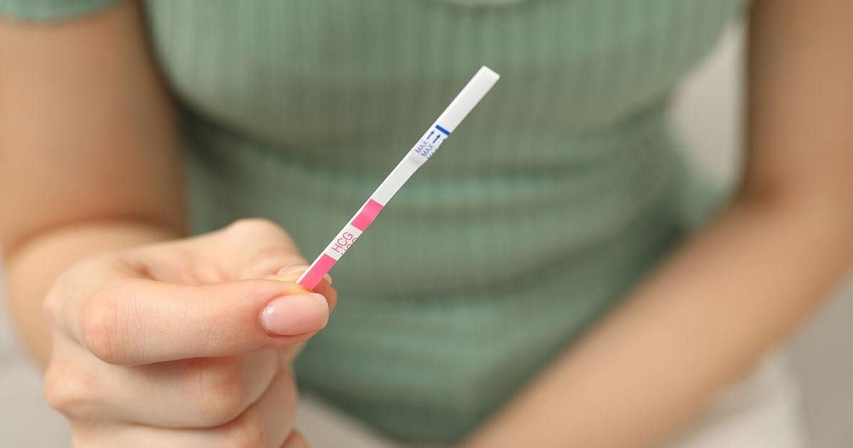 Como fazer teste de gravidez de farmácia: passo a passo