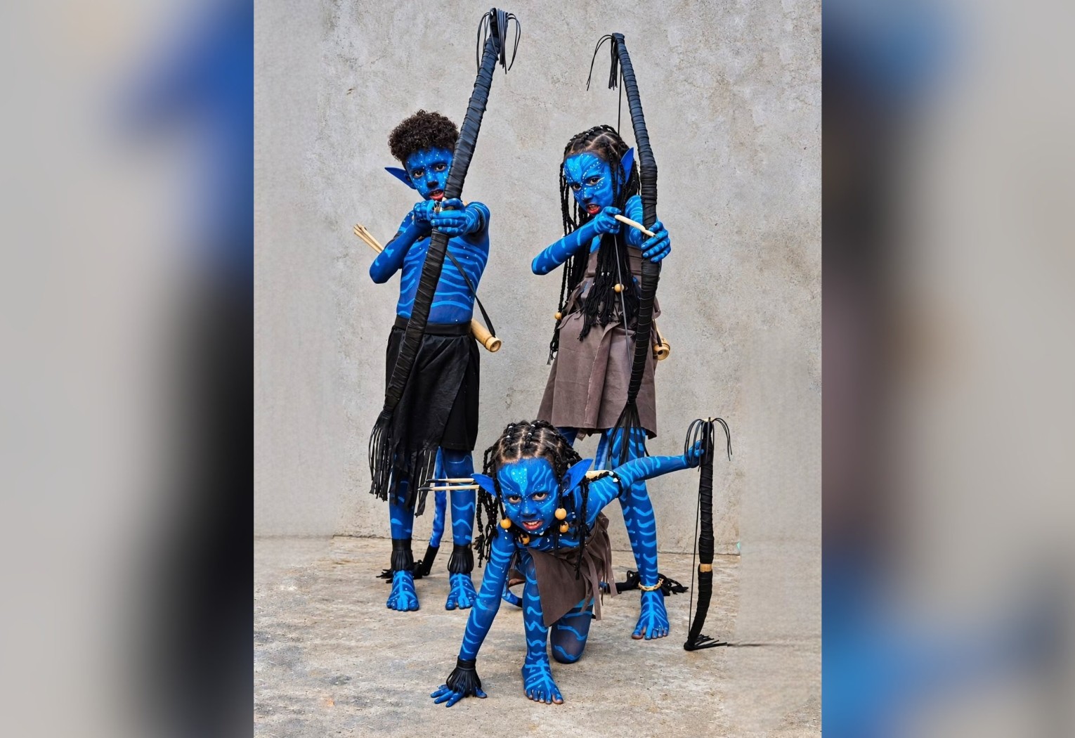 Pais levam brincadeira a sério e transformam filhos em personagens de Avatar para dia da fantasia; VÍDEO