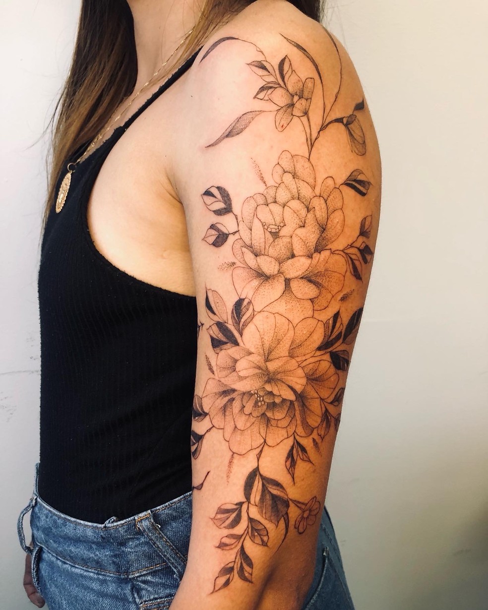 Upper arm half sleeve tattoo, concurso Tatuagem