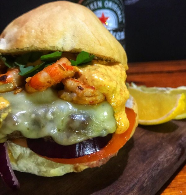 Conheça a história do lanche criado em Cuiabá que fomentou o segmento de  comida de rua