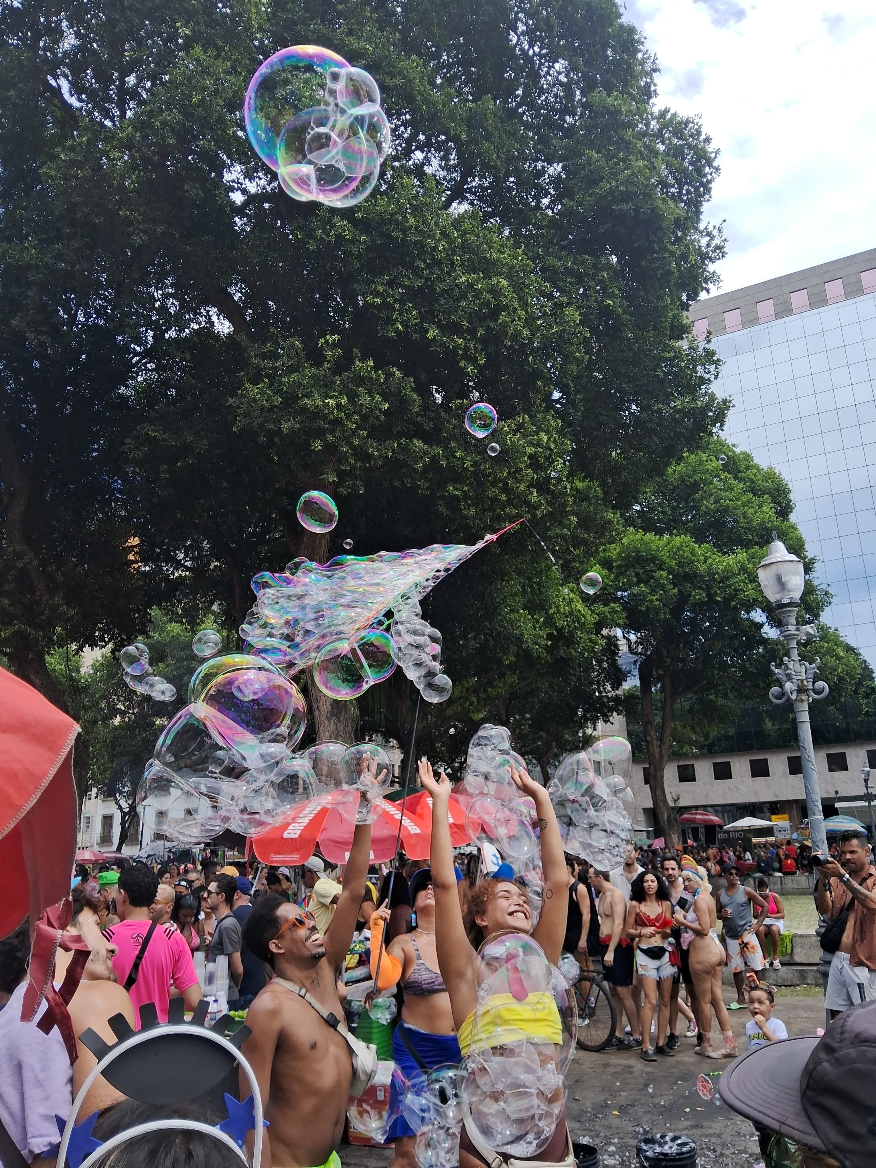 Riotur abre inscrições de vendedores ambulantes para o Carnaval de Rua 2025; veja como se inscrever