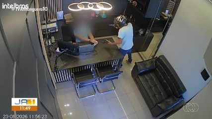 Três homens são presos após assaltar loja e manter homem refém