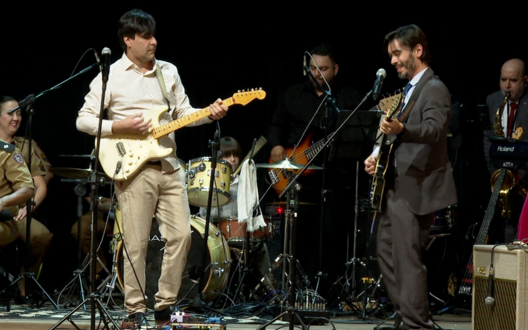 Ao som de 'rock n' roll', novo delegado da Receita Federal toma posse no Sul de Minas