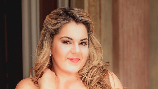 Cantora brasileira Gabriella Di Laccio será condecorada pela realeza britânica - Soprano ganha neste sábado (14) uma homenagem do Reino Unido por sua contribuição à música e à igualdade de gênero.