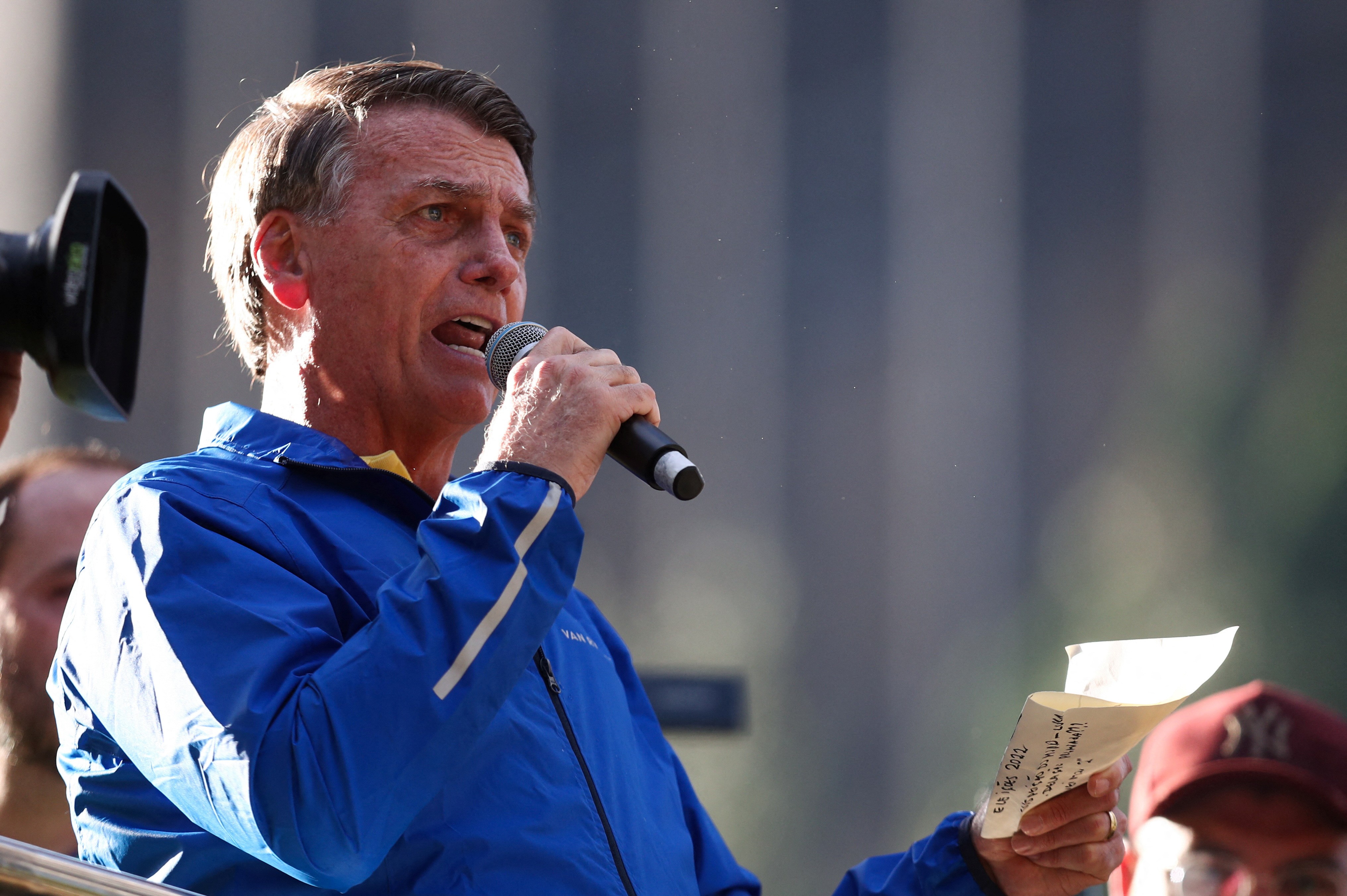 Aliados de Bolsonaro buscam anistia em momento estratégico