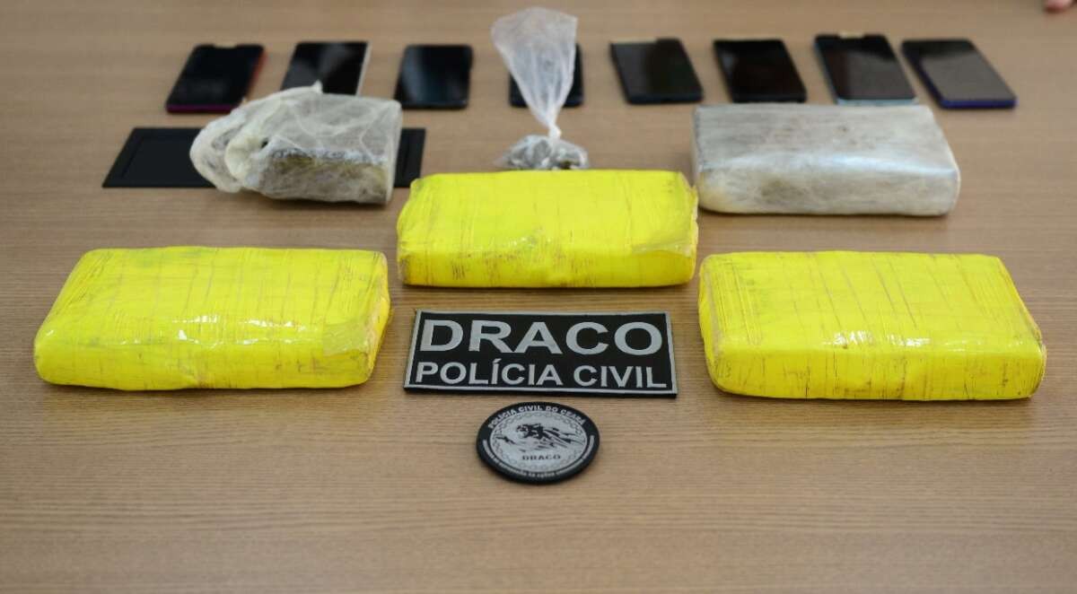 Polícia prende chefe de facção e outros cinco suspeitos de tráfico de drogas e ataques contra população em Fortaleza