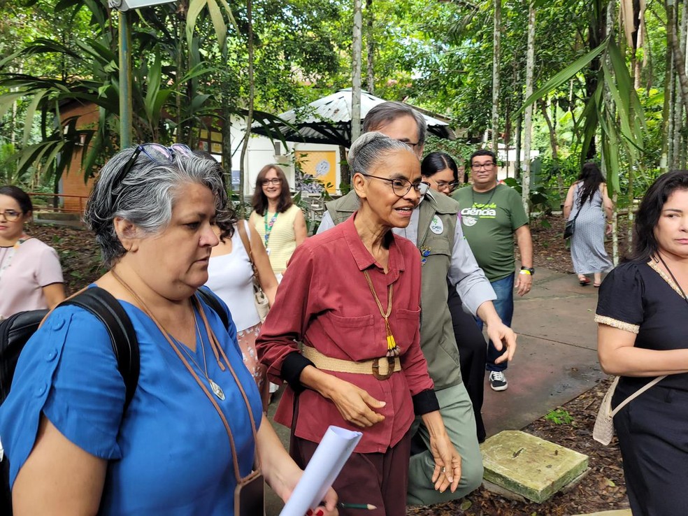 Programa  de Pagamento por Serviços Ambientais do Pirarucu foi lançado nesta quinta-feira (26), em Manaus, pela ministra do Meio Ambiente e Mudança do Clima, Marina Silva — Foto: Lucas MacedO/g1 AM