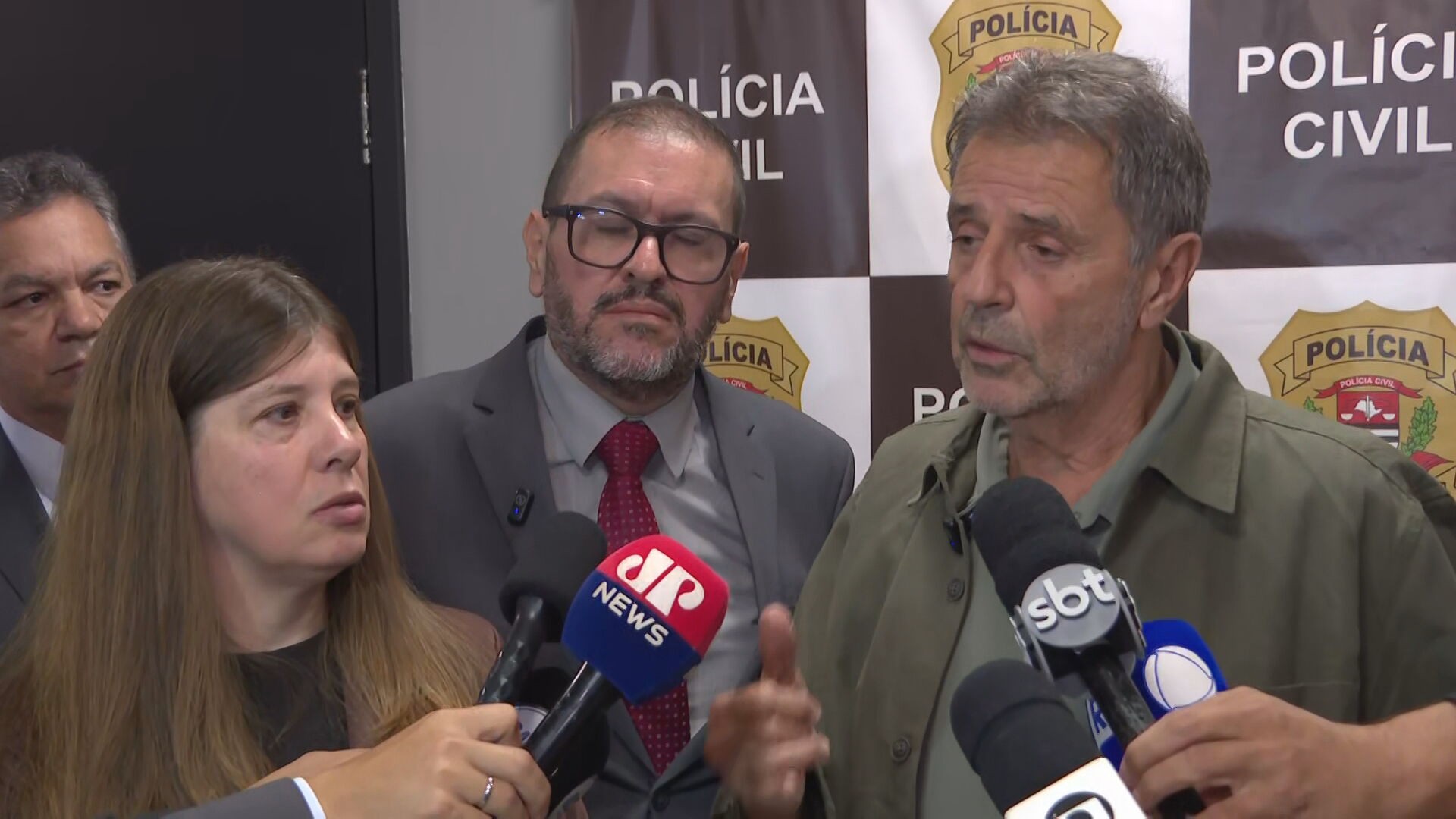 Polícia diz que família soube pelas redes sociais que crianças tinham sido vítimas de estupro coletivo em SP; eles tiveram que deixar a comunidade por causa de ameaças