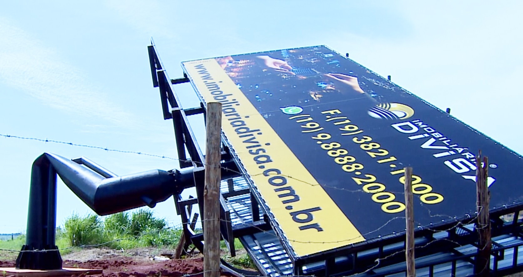 Queda de 10 postes e 17 árvores: veja balanço de transtornos causados por tempestade em Elias Fausto