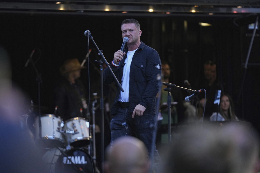 Tommy Robinson: quem é o ativista britânico de extrema direita, apoiado por Elon Musk