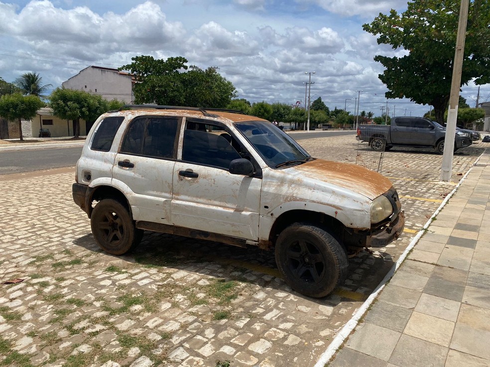 Carro utilizado no crime pelo bando — Foto: Divulgação