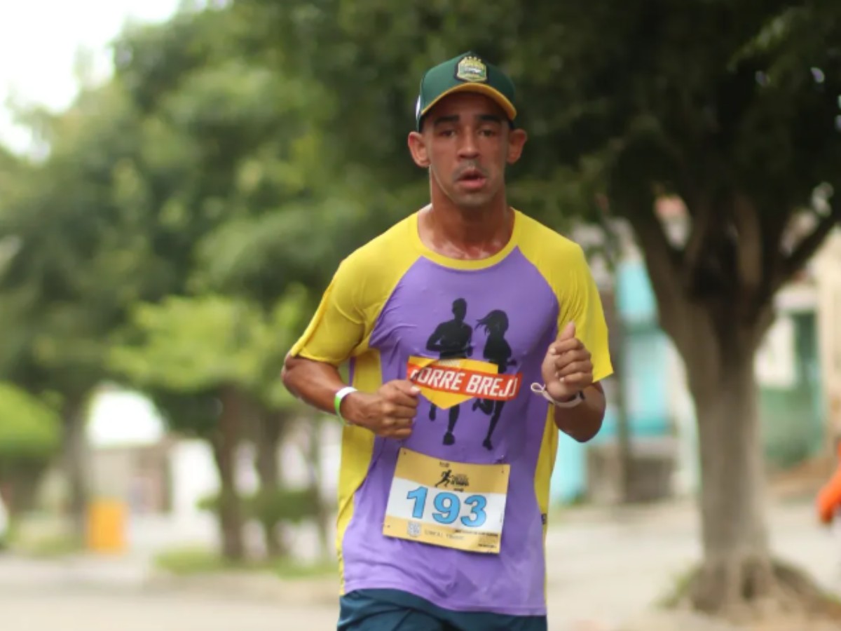 Jovem morre e outro fica ferido em acidente de motocicleta na PE-145, em Brejo da Madre de Deus