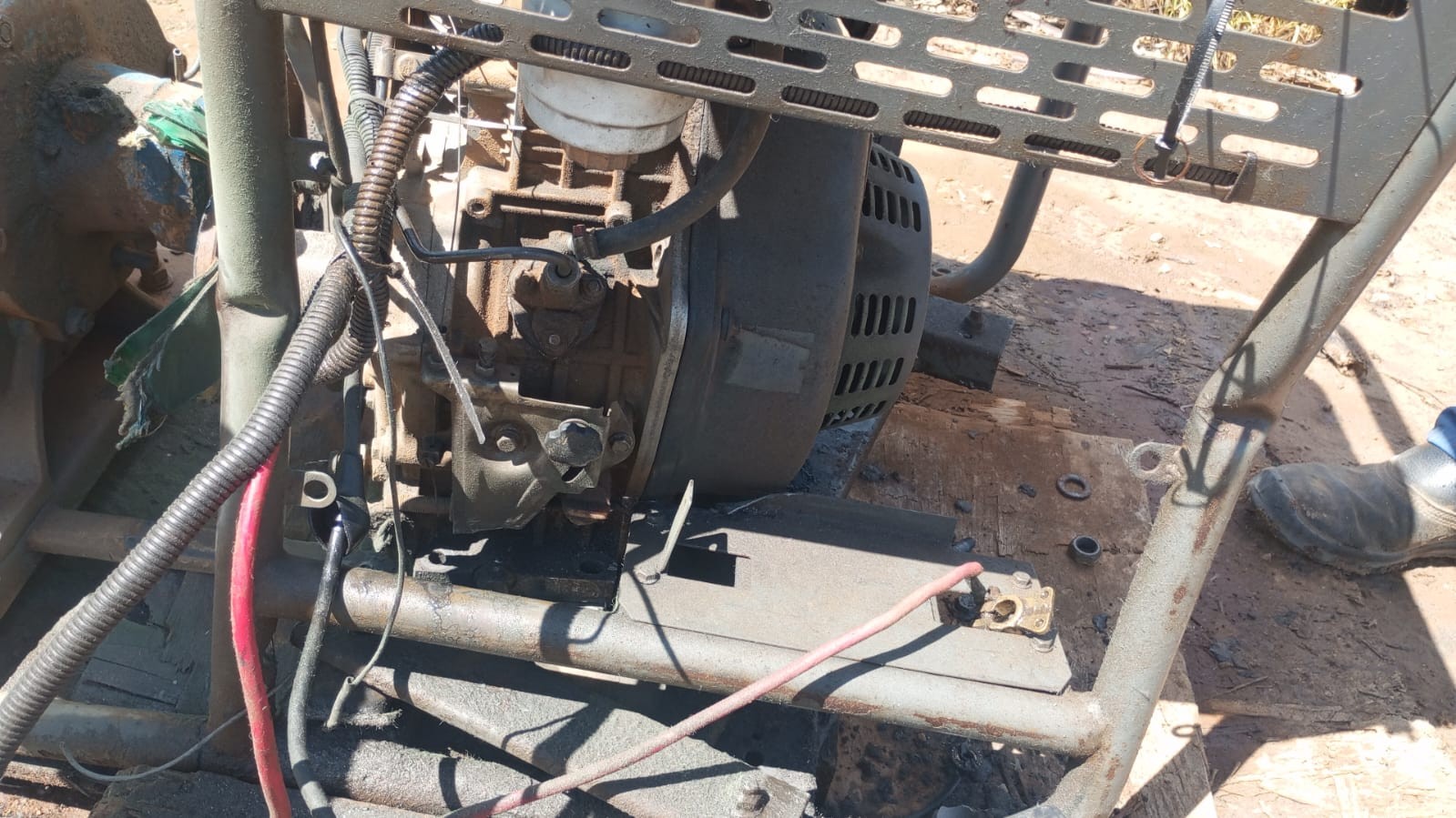 Equipamento de drenagem é destruído por vandalismo no bairro Portal da Cidade, em Petrolina