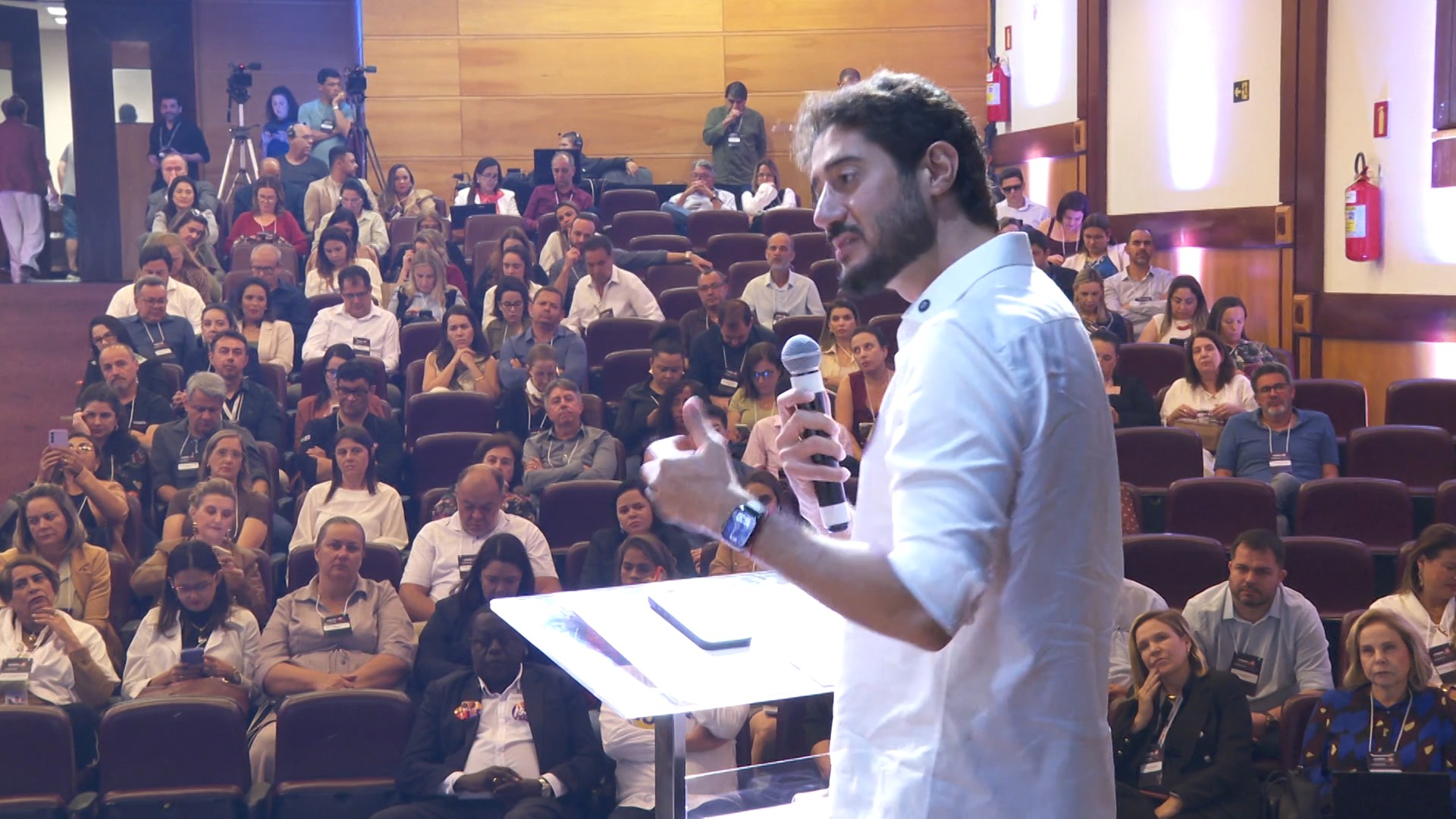 Gabriel defende transparência na regulação de leitos e cirurgias em Minas
