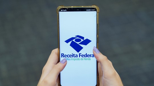 Imposto de Renda 2025: Receita deve abrir consulta ao 3º lote de restituição nesta semana; veja datas - Ao todo, mais de 6,2 milhões de contribuintes serão contemplados, com um valor total de crédito de R$ 11 bilhões. Este é o maior lote de restituição do IRPF da história.