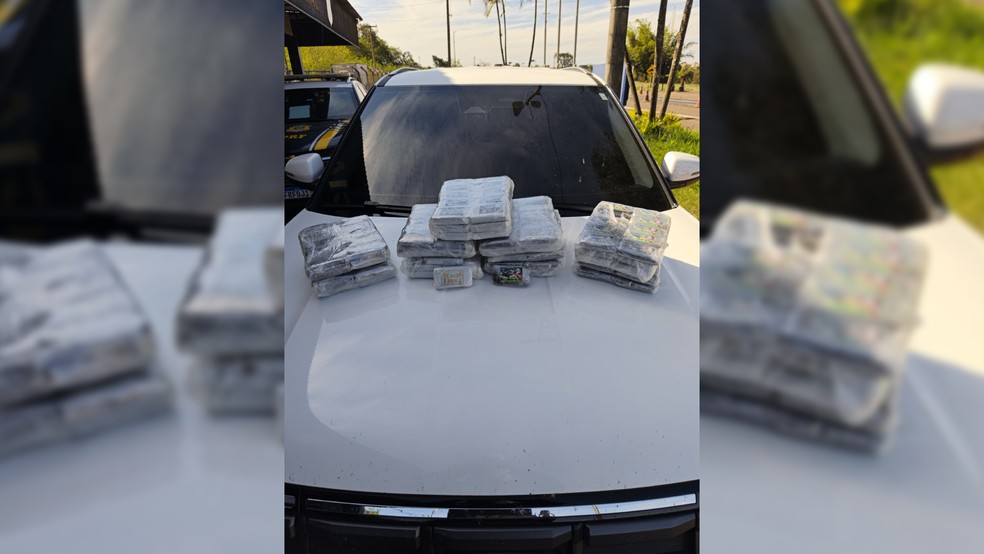 2 de 2
Homem de 30 anos foi preso por tr&aacute;fico de drogas na segunda-feira, em Ourinhos &mdash; Foto: Pol&iacute;cia Rodovi&aacute;ria Federal