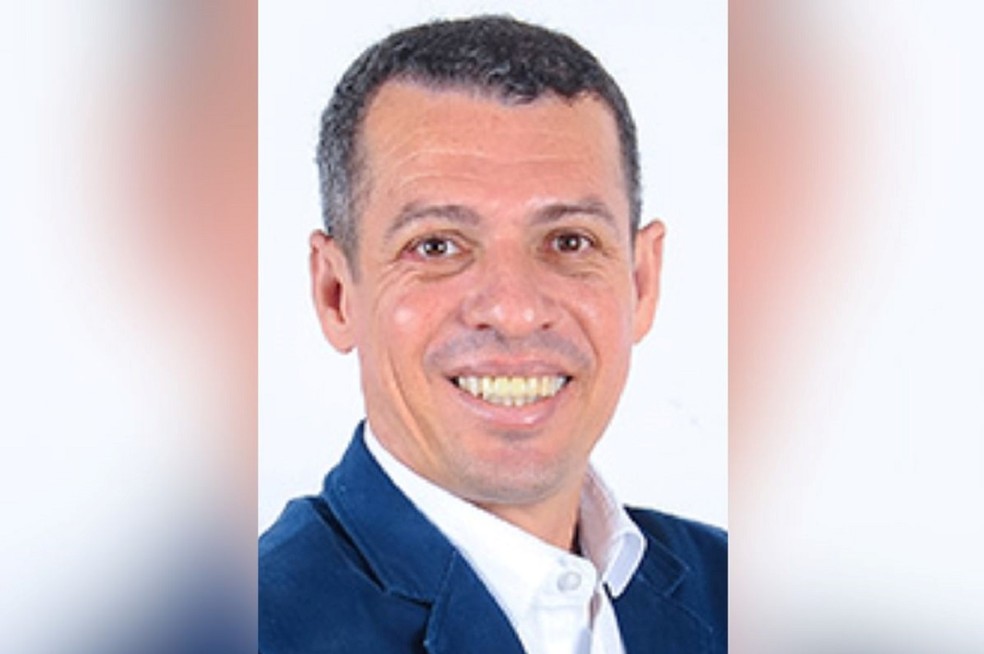 3 de 4
Ronaldo Correa (PODEMOS) teve os votos invalidados ap&oacute;s vencer primeiro turno das elei&ccedil;&otilde;es em Regin&oacute;polis (SP) &mdash; Foto: TSE/Divulga&ccedil;&atilde;o