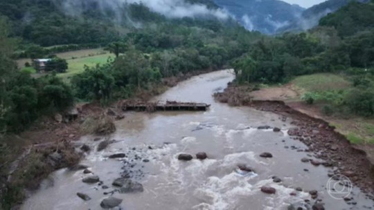 Produtores rurais do Rio Grande do Sul tentam salvar o que restou das lavouras - Programa: Jornal Nacional 