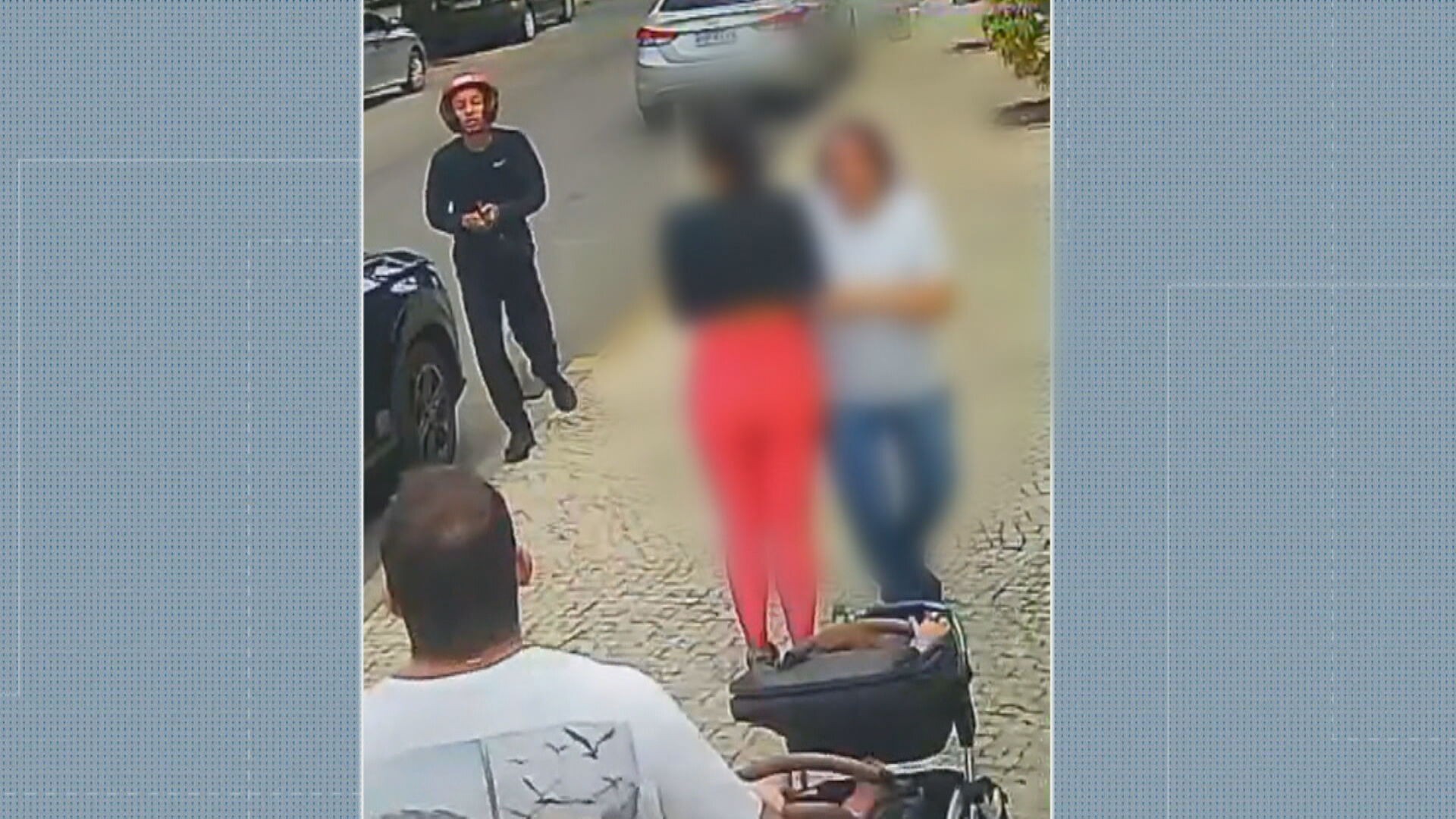 Bandido usa arma falsa para assaltar família com bebês e acaba rendido; VÍDEO