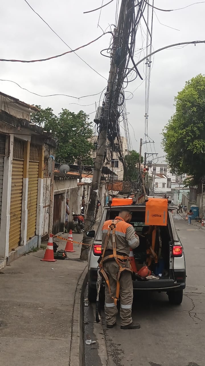 Após operação contra furtos de energia no Lins, moradores protestam contra cortes de luz