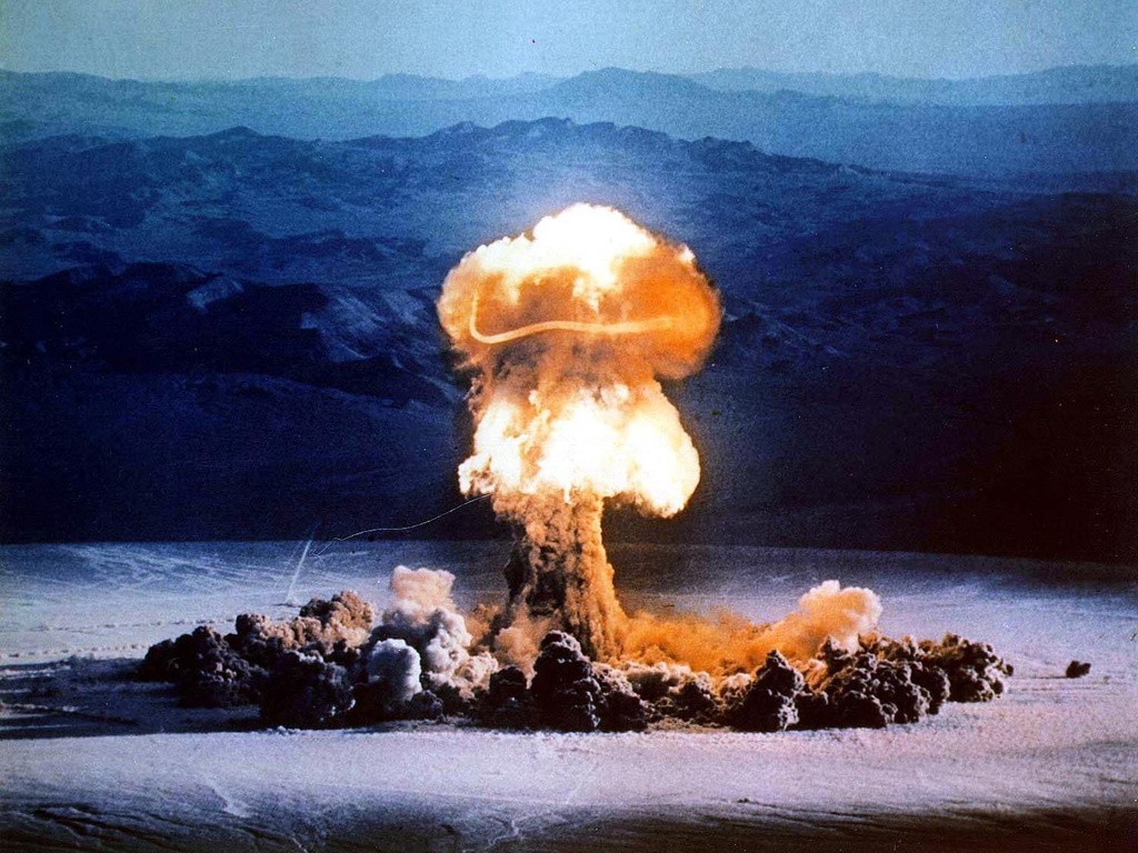 Sobreviventes de Hiroshima criticam retomada de testes nucleares pelos EUA: 'Inaceitável'