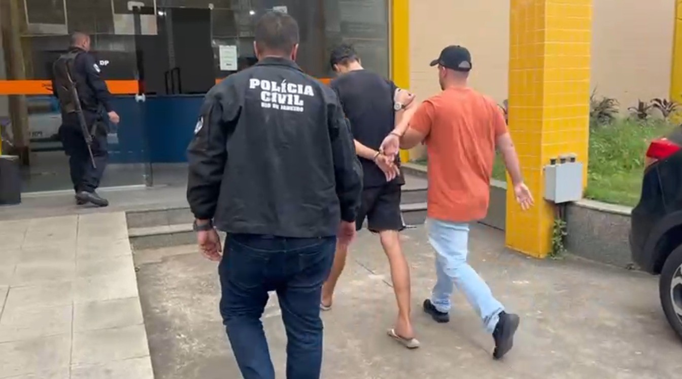Jovem é preso após furtar oficina mecânica em Piraí  