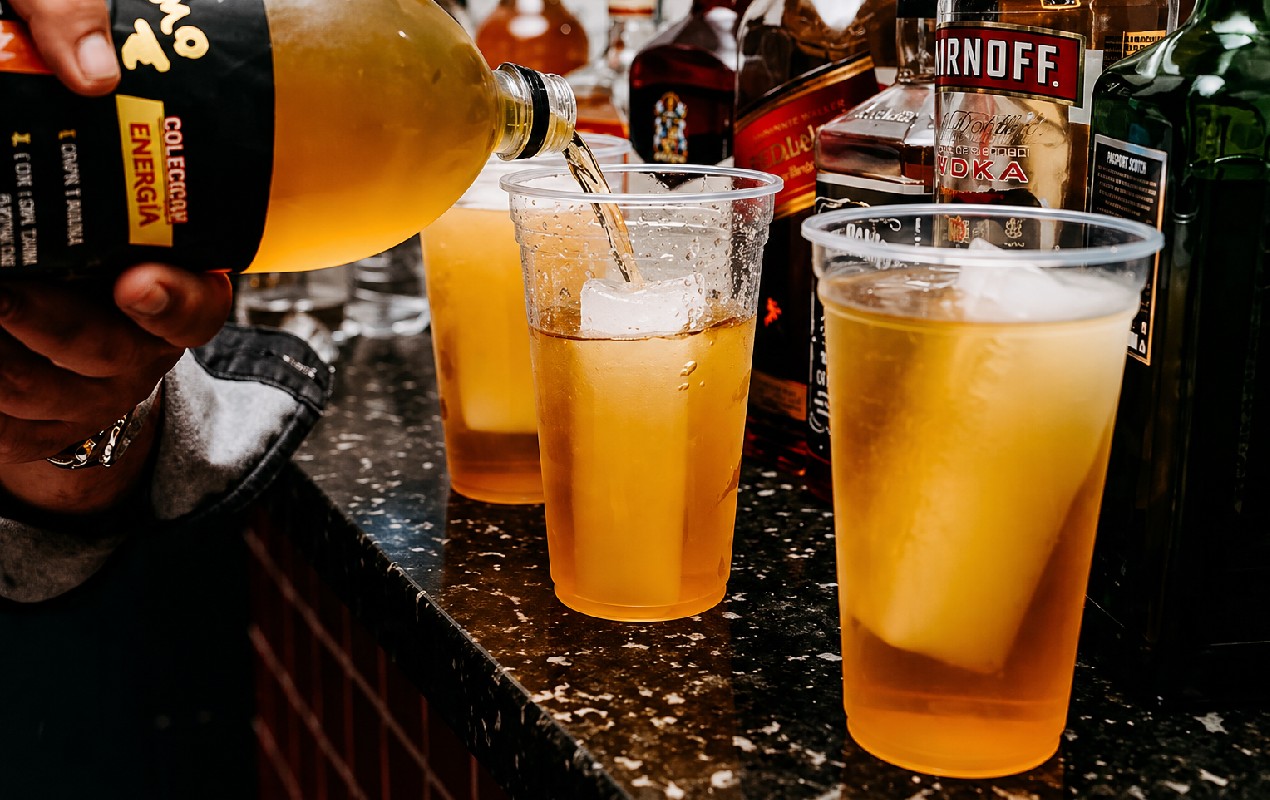 Sem 'copão', limite de horário e fim das porções: entenda a nova lei das adegas e 'disk bebidas' em Bauru