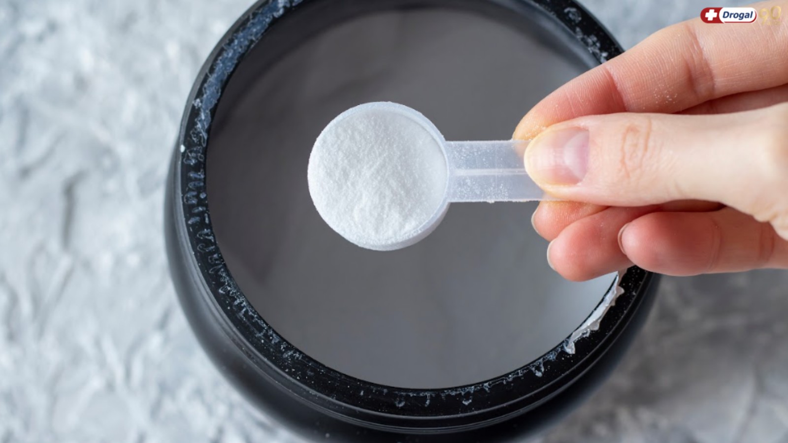 Benefícios da creatina para mulher: saúde, disposição e mais do que músculos