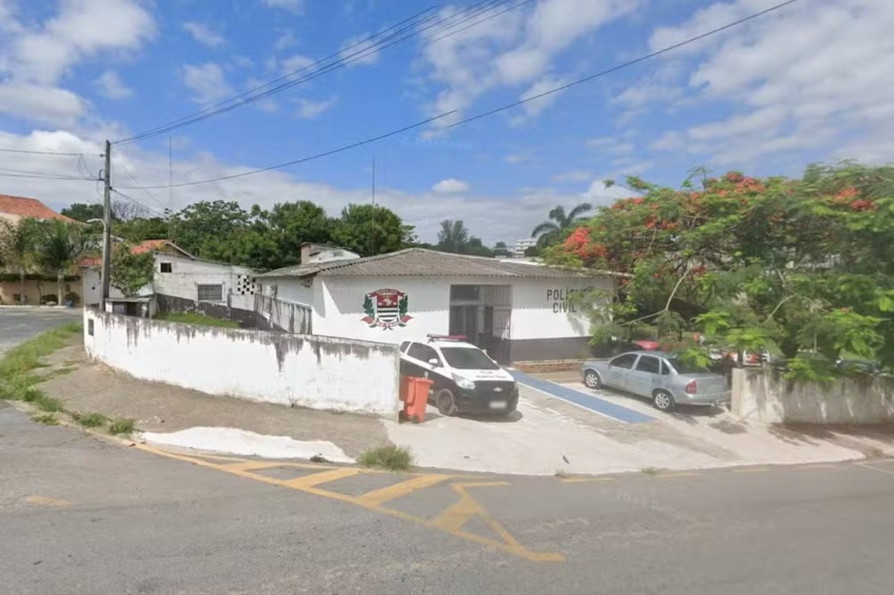 Criminosos invadem fazenda, rendem vigia e roubam tratores e gado em Salto de Pirapora