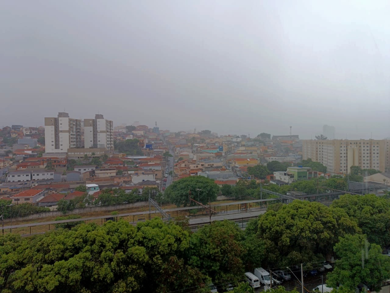 Chuva forte deixa regiões da cidade de SP em estado de atenção para ...