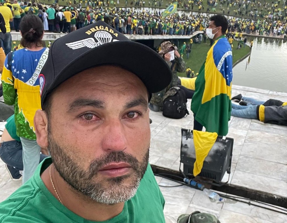 Lo ndio no Congresso Nacional em 8 de janeiro de 2023  Foto: Reproduo/Redes sociais