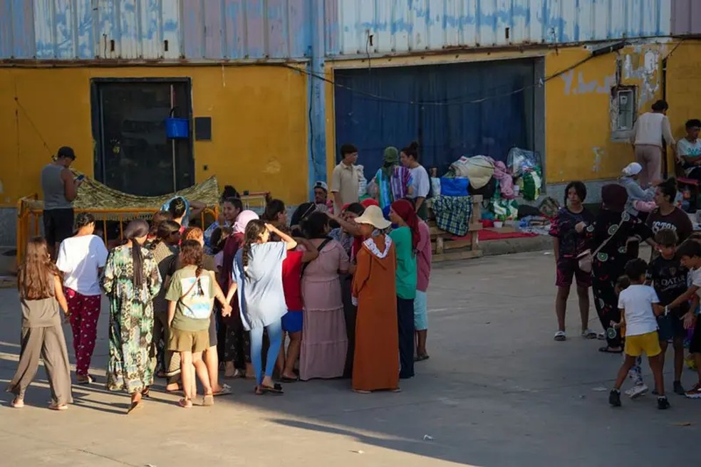 [bbc] O governo de Ceuta e as ONGs que trabalham na região descrevem a situação como uma "emergência humanitária" — Foto: Ana López / Getty