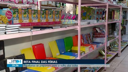 Perto do retorno às aulas, papelarias apostam em promoções para aumentar movimento