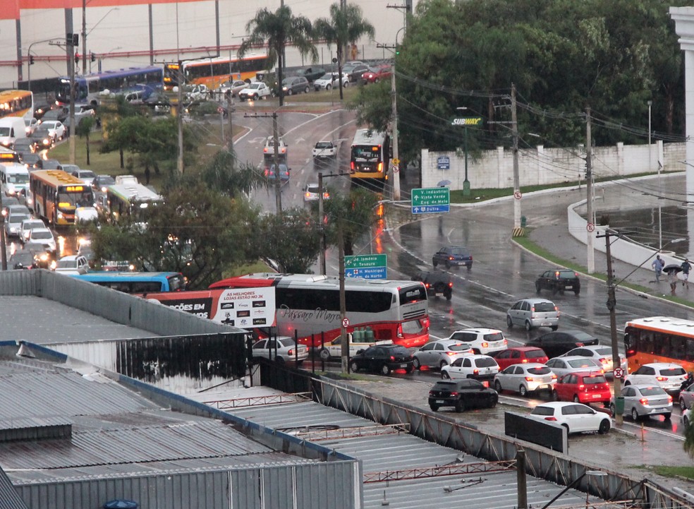 Trânsito de São José dos Campos foi o que fez mais vítimas na região em 2024 — Foto: Fábio França/g1