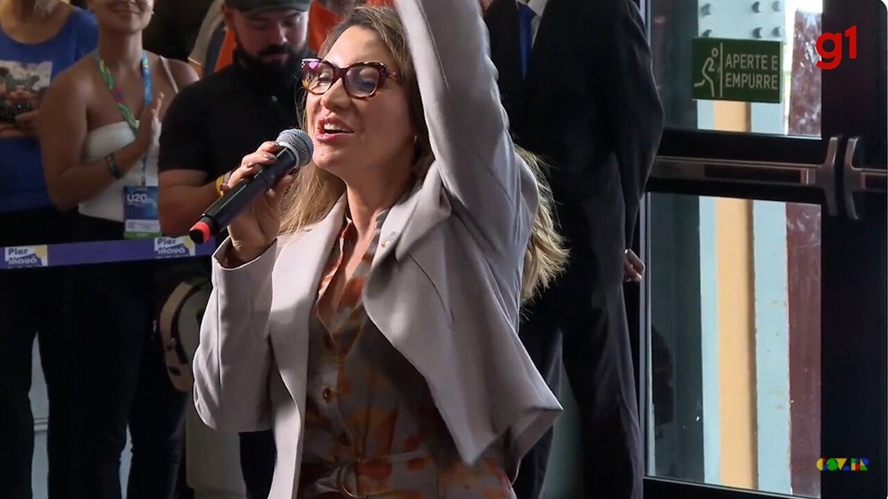 Janja cobra regulação das redes e xinga Elon Musk, que responde: 'Vão perder a próxima eleição'